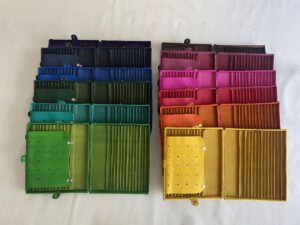 Estuche de cuero para 24 lápices de madera