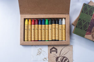 Bastón de cera de abejas Apiscor 12 unidades - colores surtidas